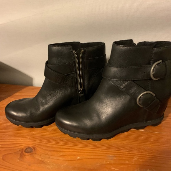 Sorel Booties - Picture 1 of 5